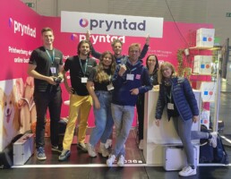Das pryntad Team am Messestand bei der DMEXCO 2022